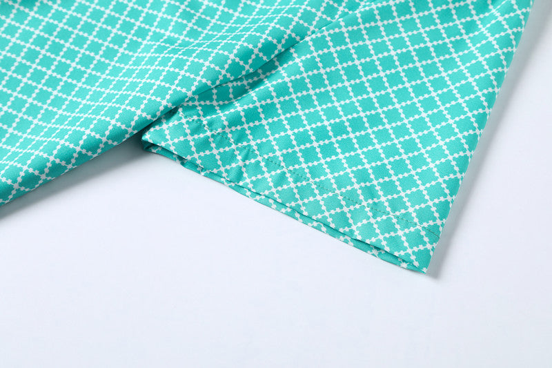 A Classic And Fashionable Diamond-shaped Small Checkered Shirt For Men