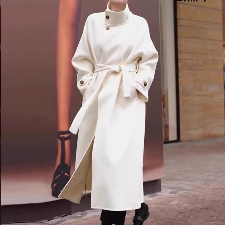 Black Chic Figure-flattering Wool Coat For Women